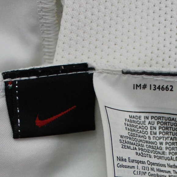 mint unworn Nike PORTUGAL 2004-06 away shirt soccer jersey Men's Medium GB 39/41 - Picture 11 of 16